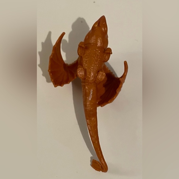 How To Train Your Dragon Mini Figure Rumblehorn - httyd toys - Picture 5 of 5